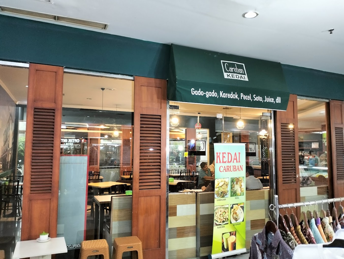 Banner Kedai Caruban